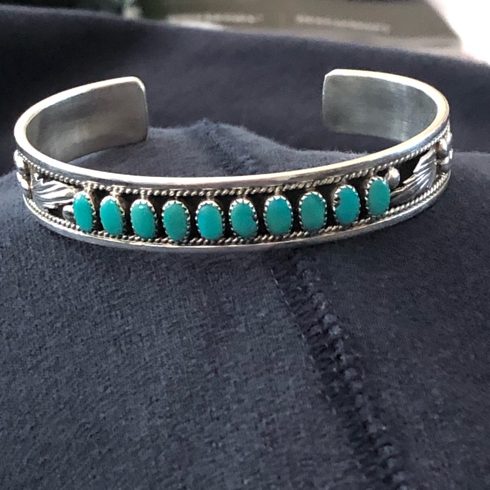 Vintage SS turquoise cuff by Native American Zuni artists Dave & Celia Nieto